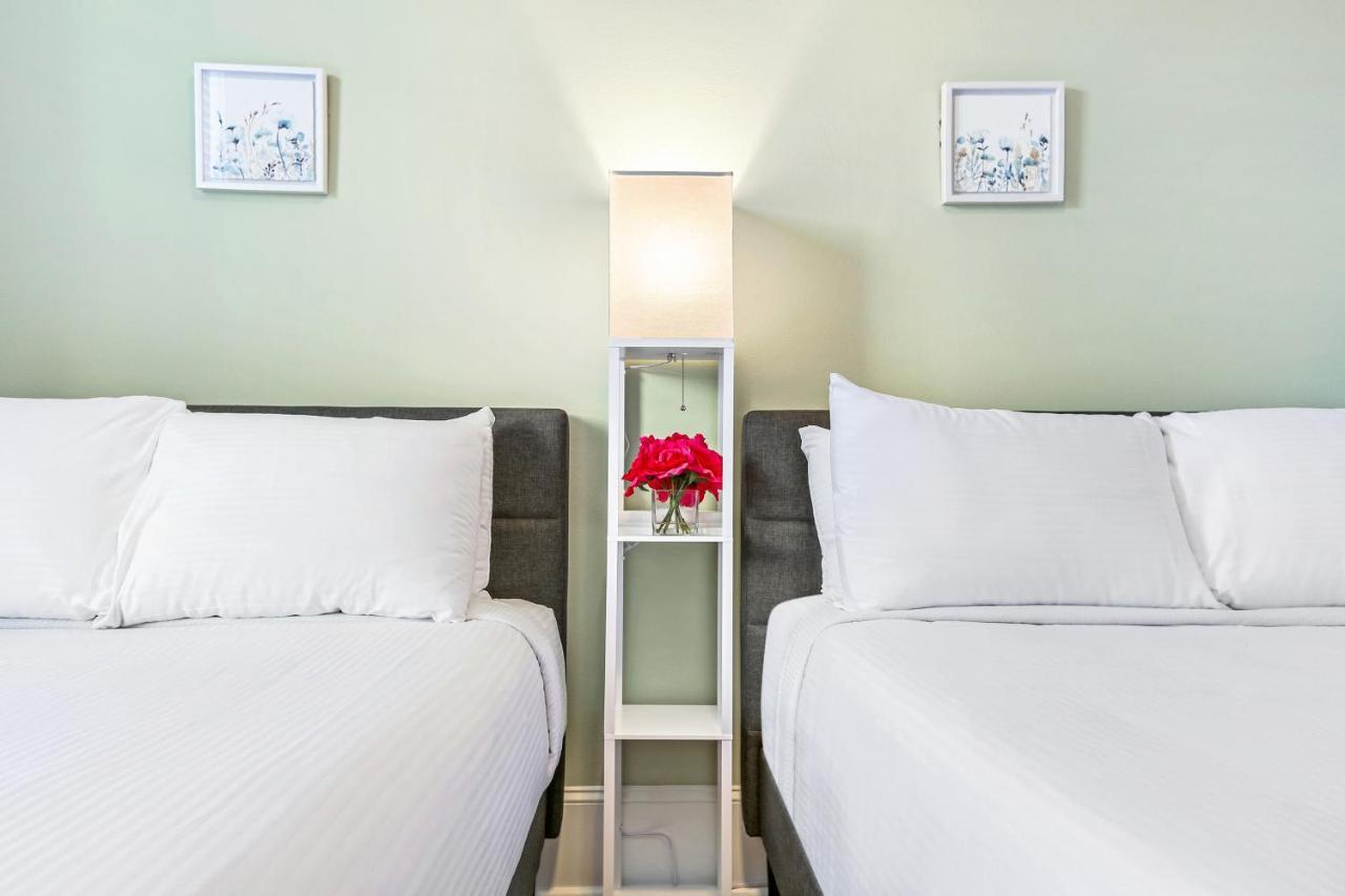 Апартаменти Hosteeva Chic Urban Retreat W Pool Steps To St Charles Ave And Near Bourbon St Новий Орлеан Екстер'єр фото