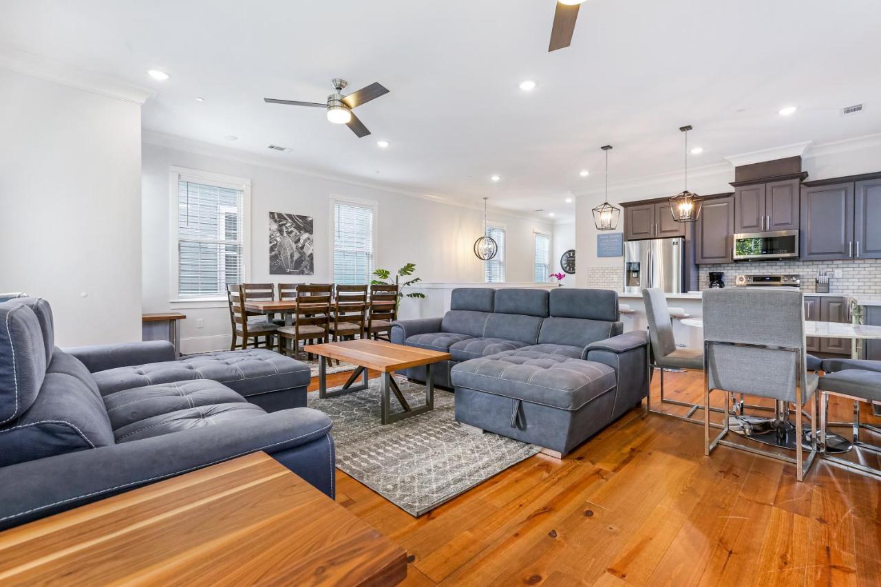 Апартаменти Hosteeva Chic Urban Retreat W Pool Steps To St Charles Ave And Near Bourbon St Новий Орлеан Екстер'єр фото